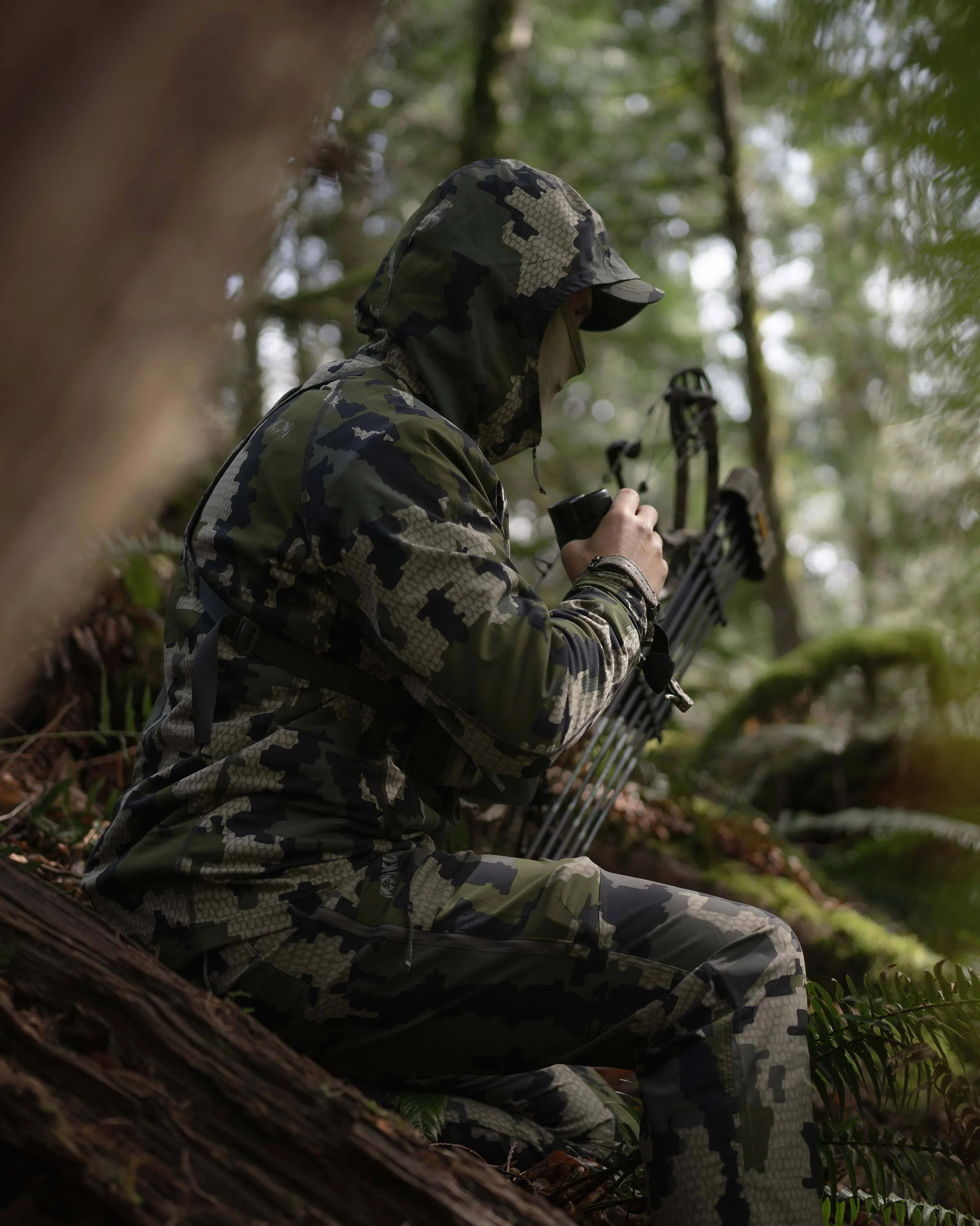 Tiburon Hybrid Hoodie | Khaki - Image 5