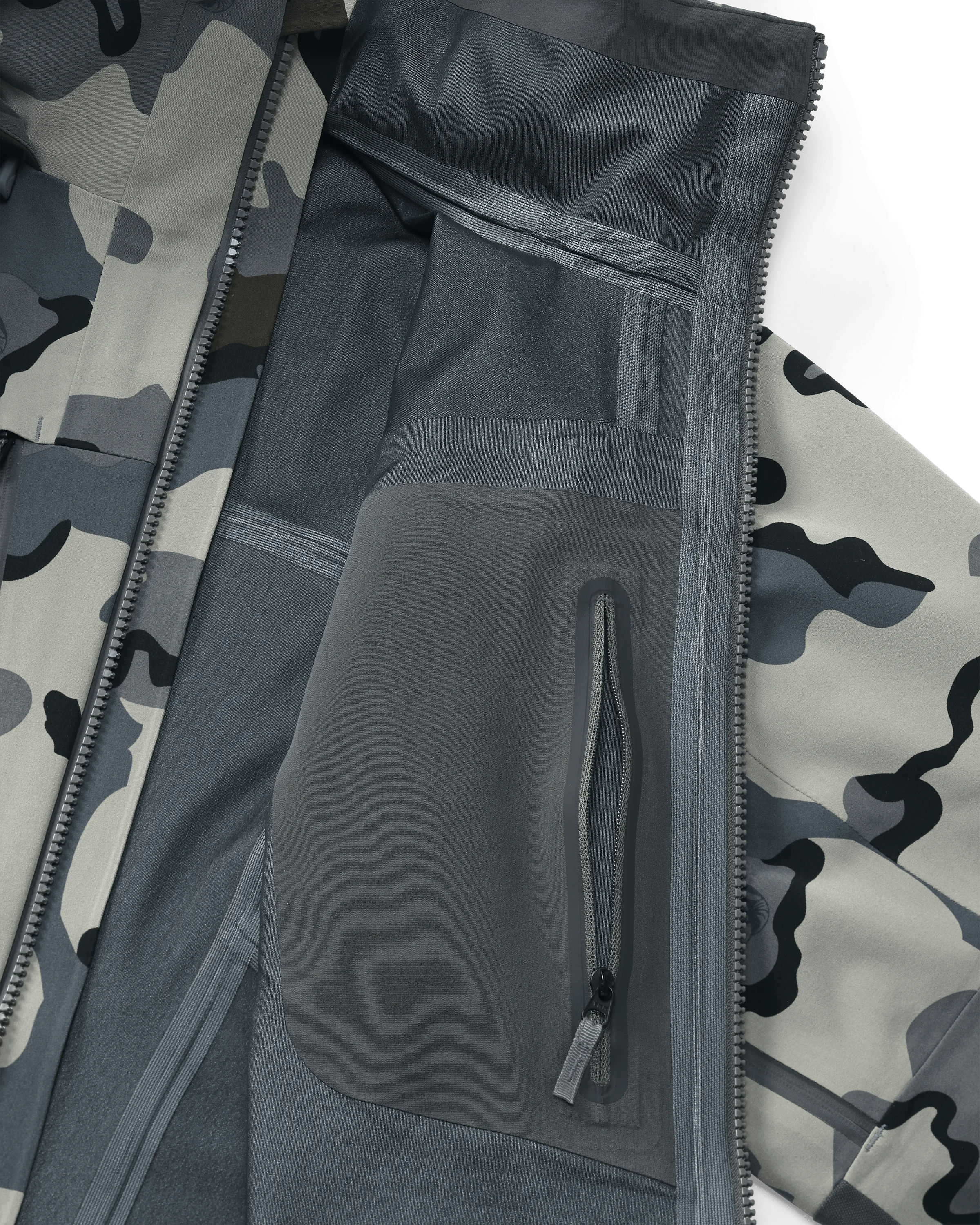 Yukon TR Rain Jacket | Vias - Image 5