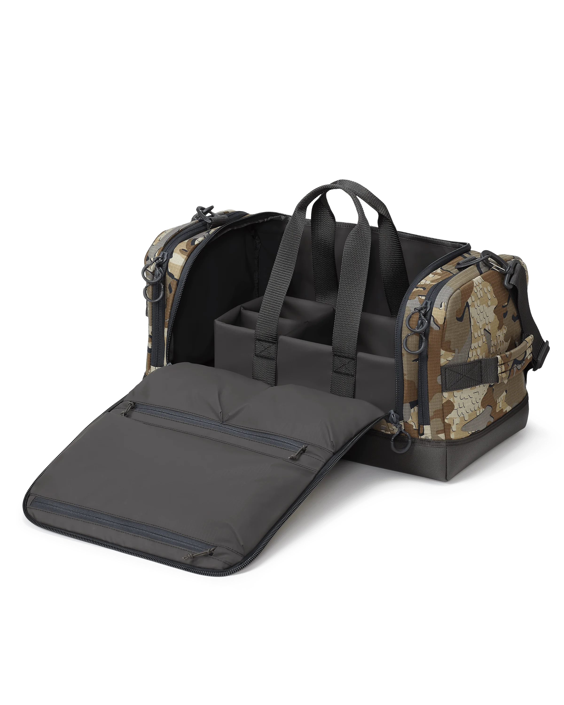 Alternative view of Distance Duffel | Valo